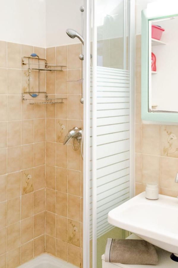 Cosy Studio Just A Stone'S Throw From The Beach Apartment Sainte-Maxime Luaran gambar